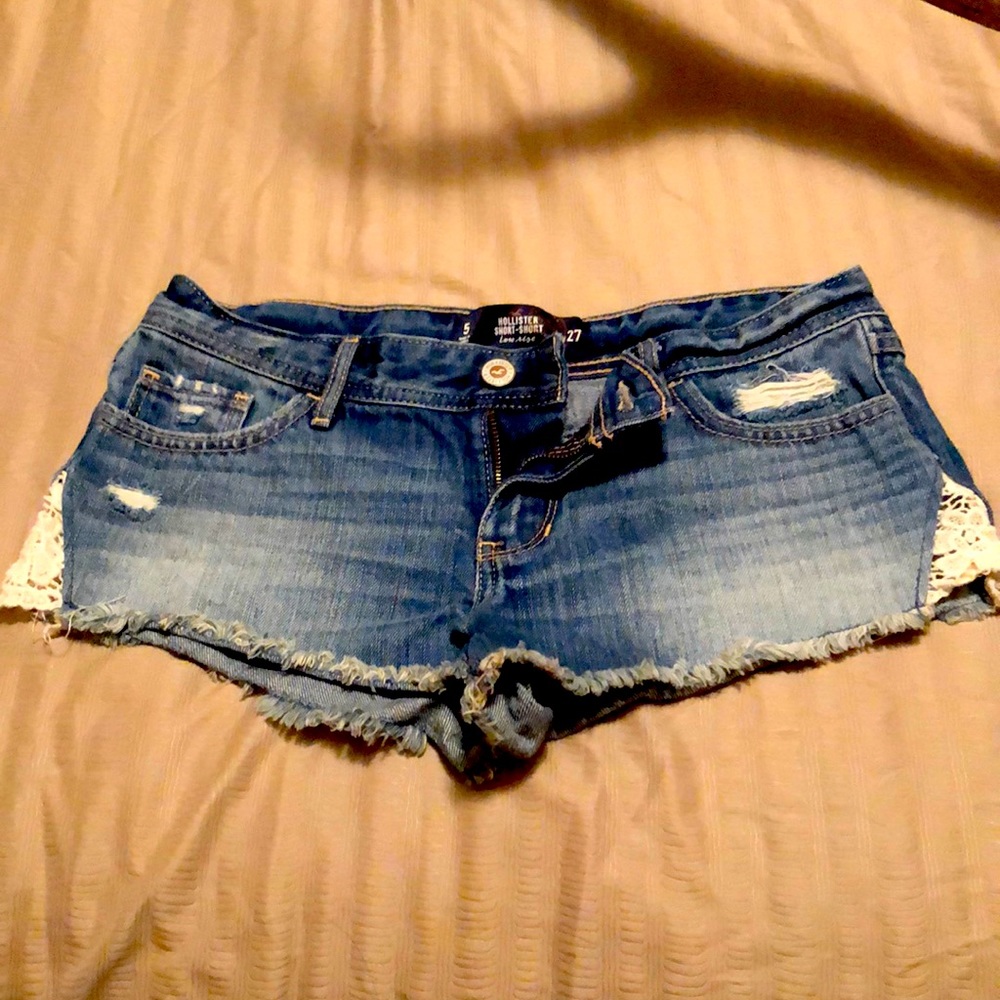 Hollister cut off shorts